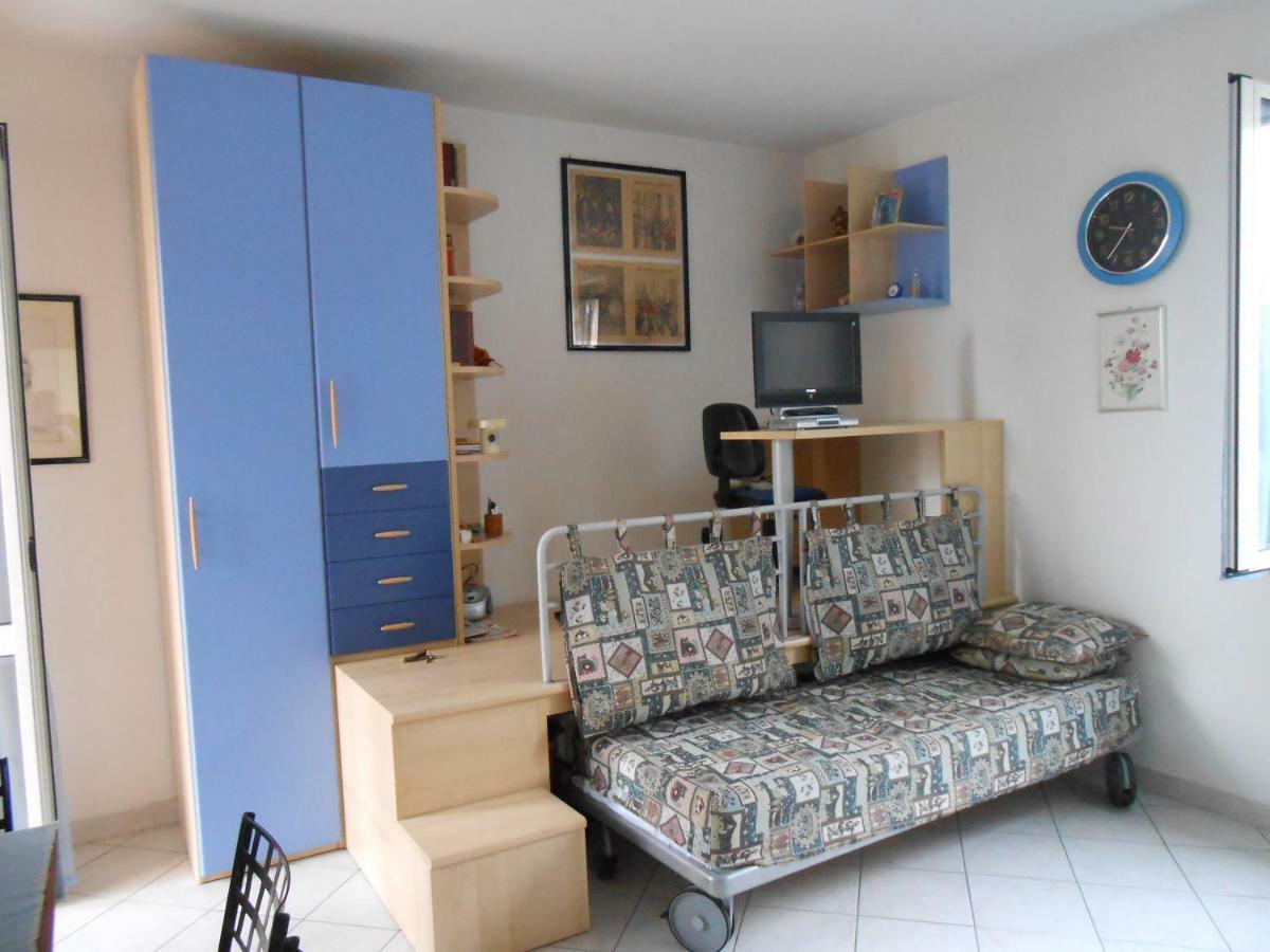 Monolocale A Peschiera Del Garda Vista Lagoアパートメント エクステリア 写真