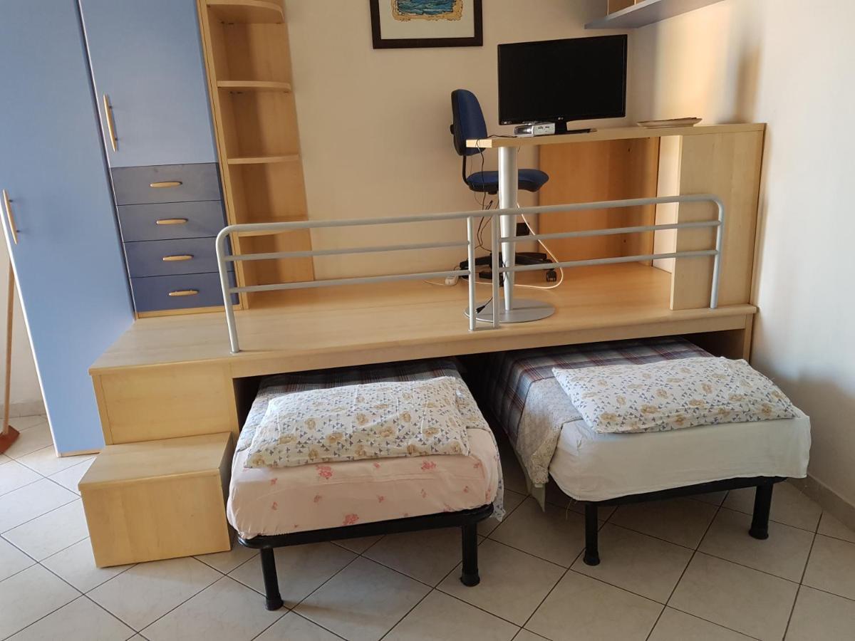 Monolocale A Peschiera Del Garda Vista Lagoアパートメント エクステリア 写真